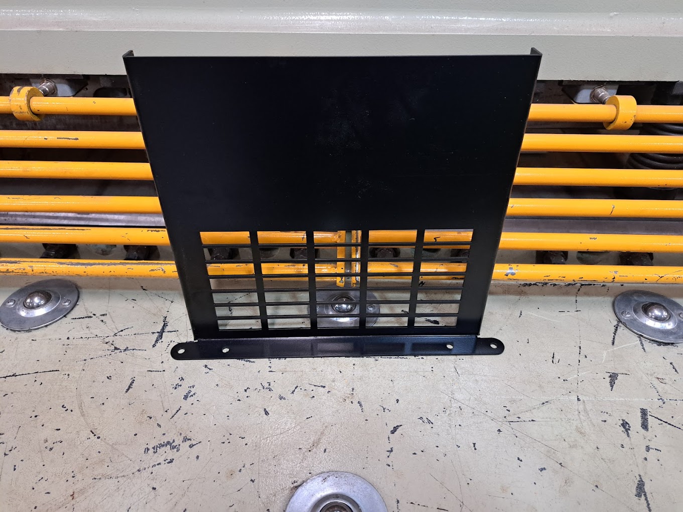 BERG001  Rear Heater Motor Cage Cover Panel